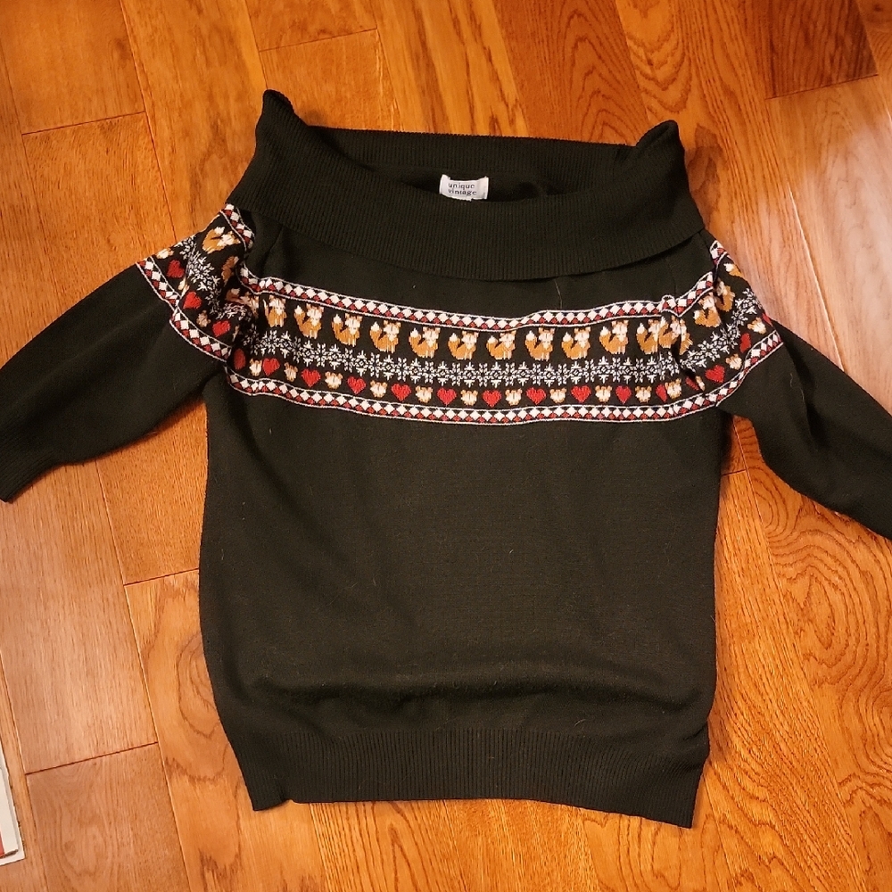 Unique Vintage Black Off-the-Shoulder Sweater with Winter Foxes Pattern